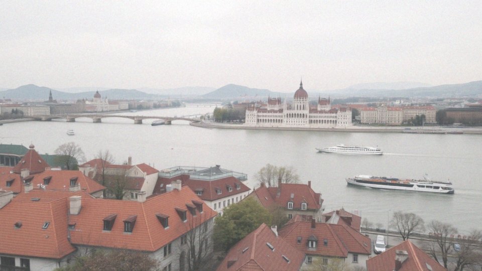Jaką liczbę mieszkańców ma Budapeszt, stolica Węgier?